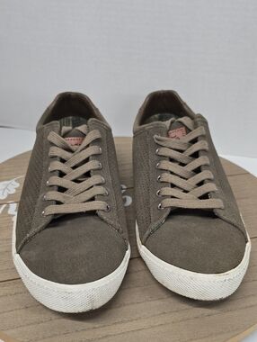 Original Penguin Men's Low-Top Sneakers in Olive Size 9